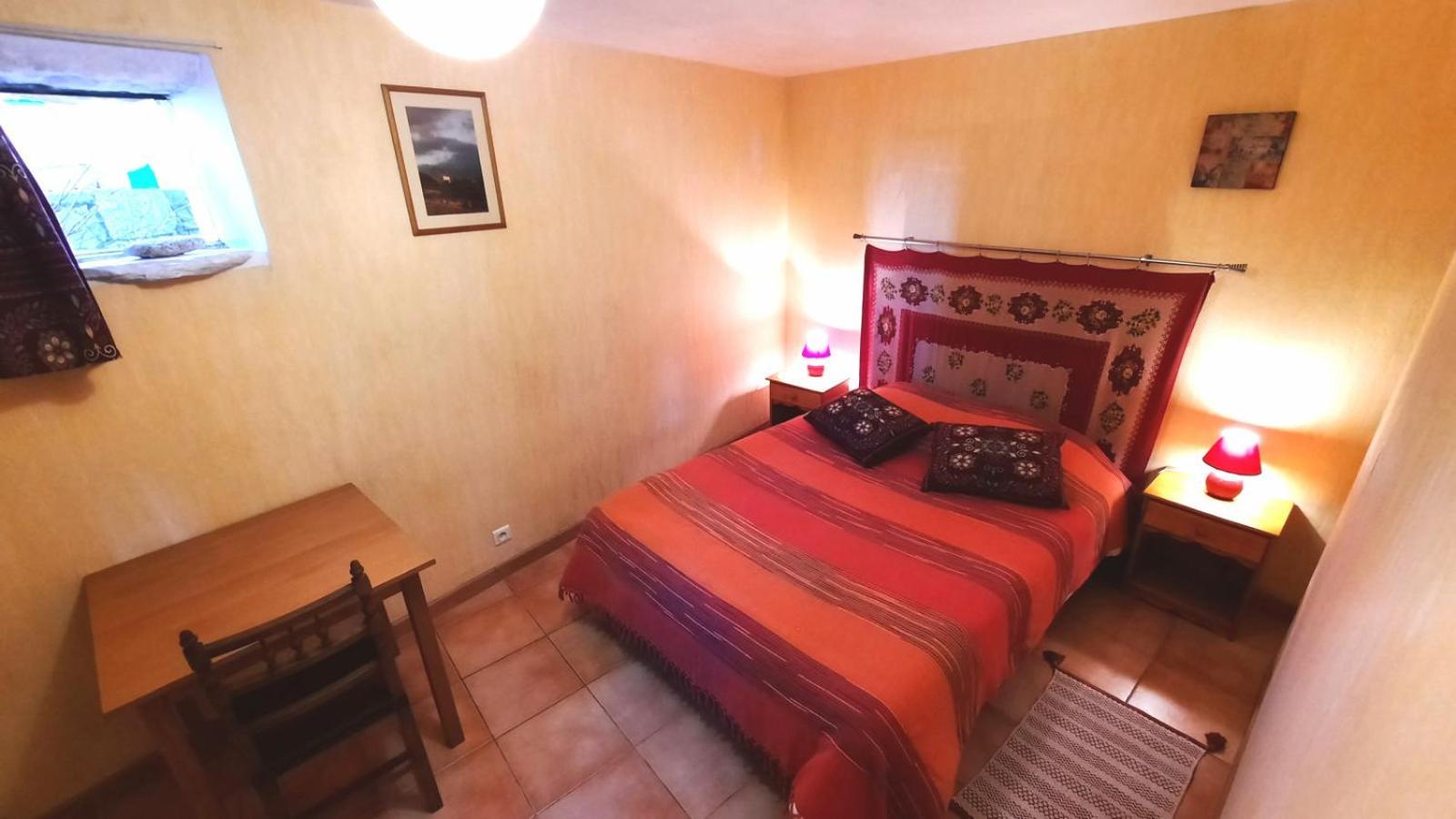 La Petite Maison Dans La Prairie Cassaignes Dış mekan fotoğraf